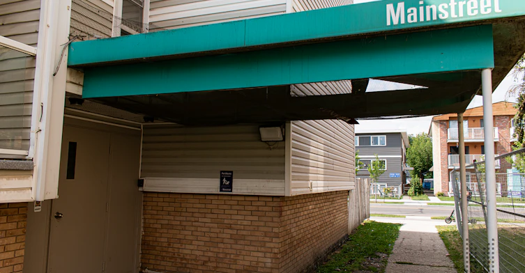 11615 124 Street NW, Edmonton, AB, T5M 0K8 - 10