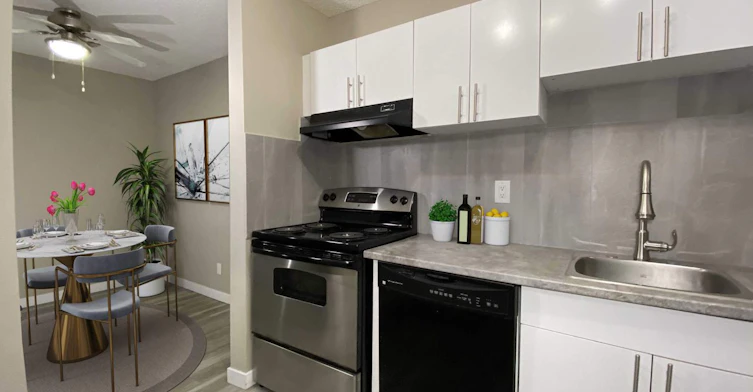 377 Pendygrasse Road, Saskatoon, SK, S7M 4V5 - 4