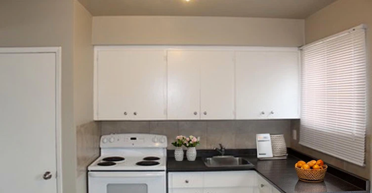 12235 129a Street NW, Edmonton, AB, T5L 1K5 - 5
