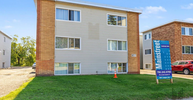 9315 Jasper Avenue NW, Edmonton, AB, T5H 4L8 - 17