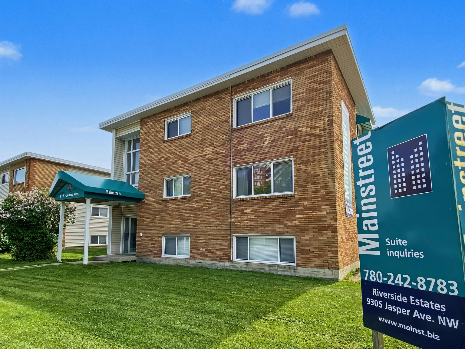 9315 Jasper Avenue NW, Edmonton, AB, T5H 4L8 - 2