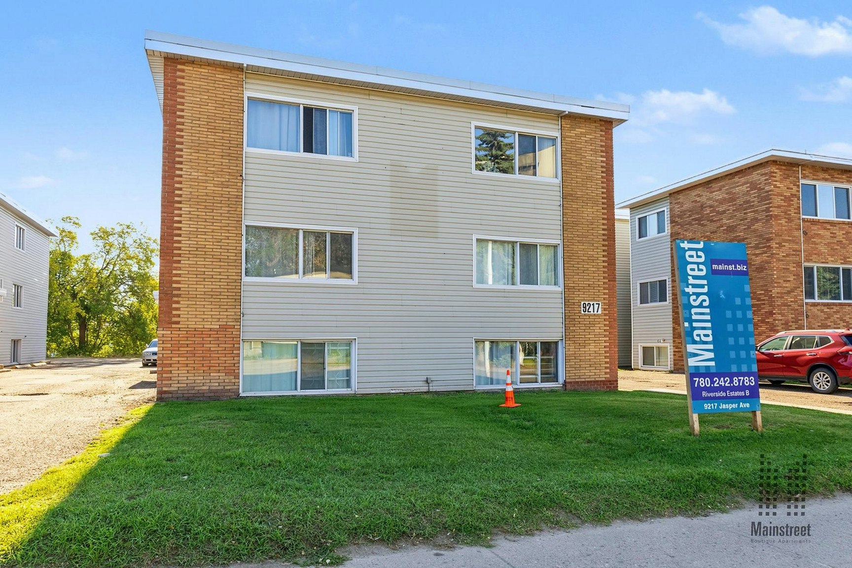 9315 Jasper Avenue NW, Edmonton, AB, T5H 4L8 - 17
