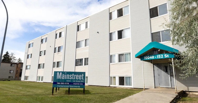10040 152 Street NW, Edmonton, AB, T5P 1X7 - 12