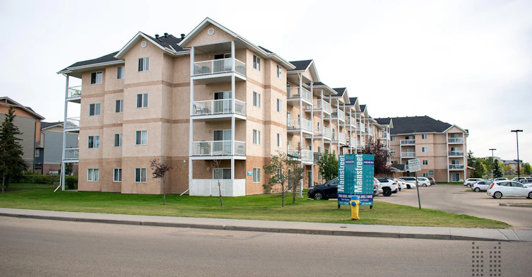 3147 151 Avenue NW, Edmonton, AB, T5Y 3B4