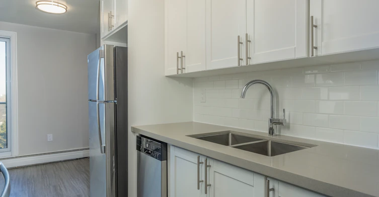 297-508-297 Base Line Road West, London, ON, N6J 1W4 - 5
