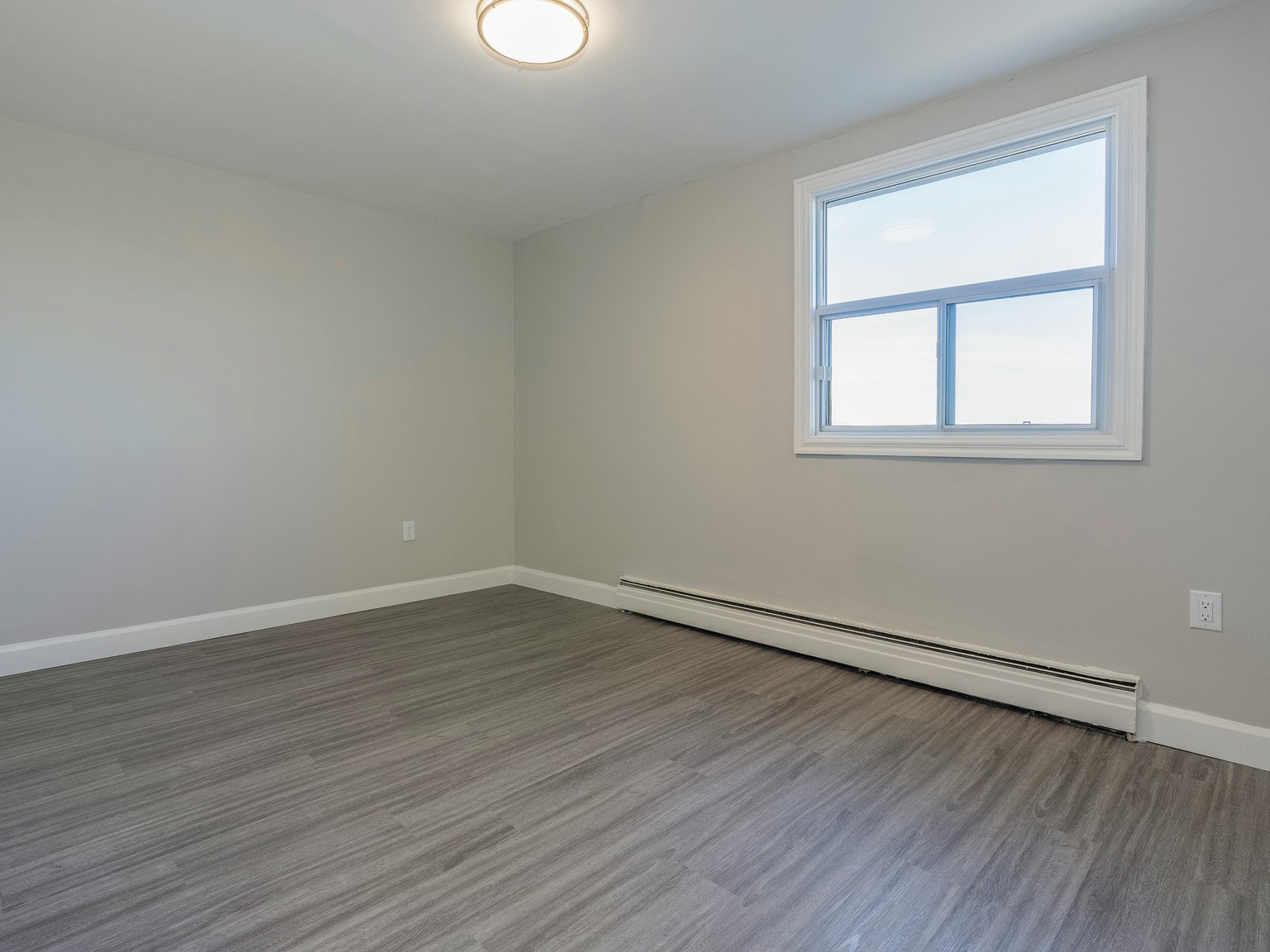 297-815-297 Base Line Road West, London, ON, N6J 1W4 - 14