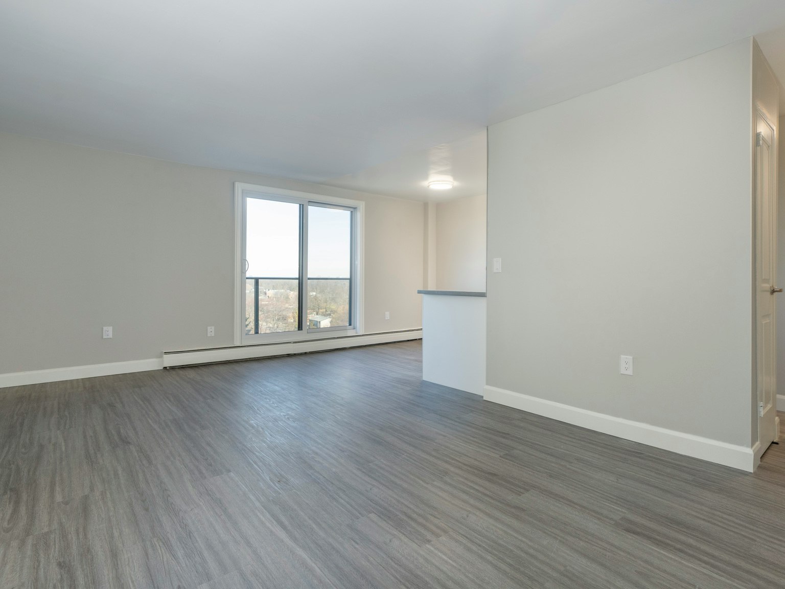 297-815-297 Base Line Road West, London, ON, N6J 1W4 - 9