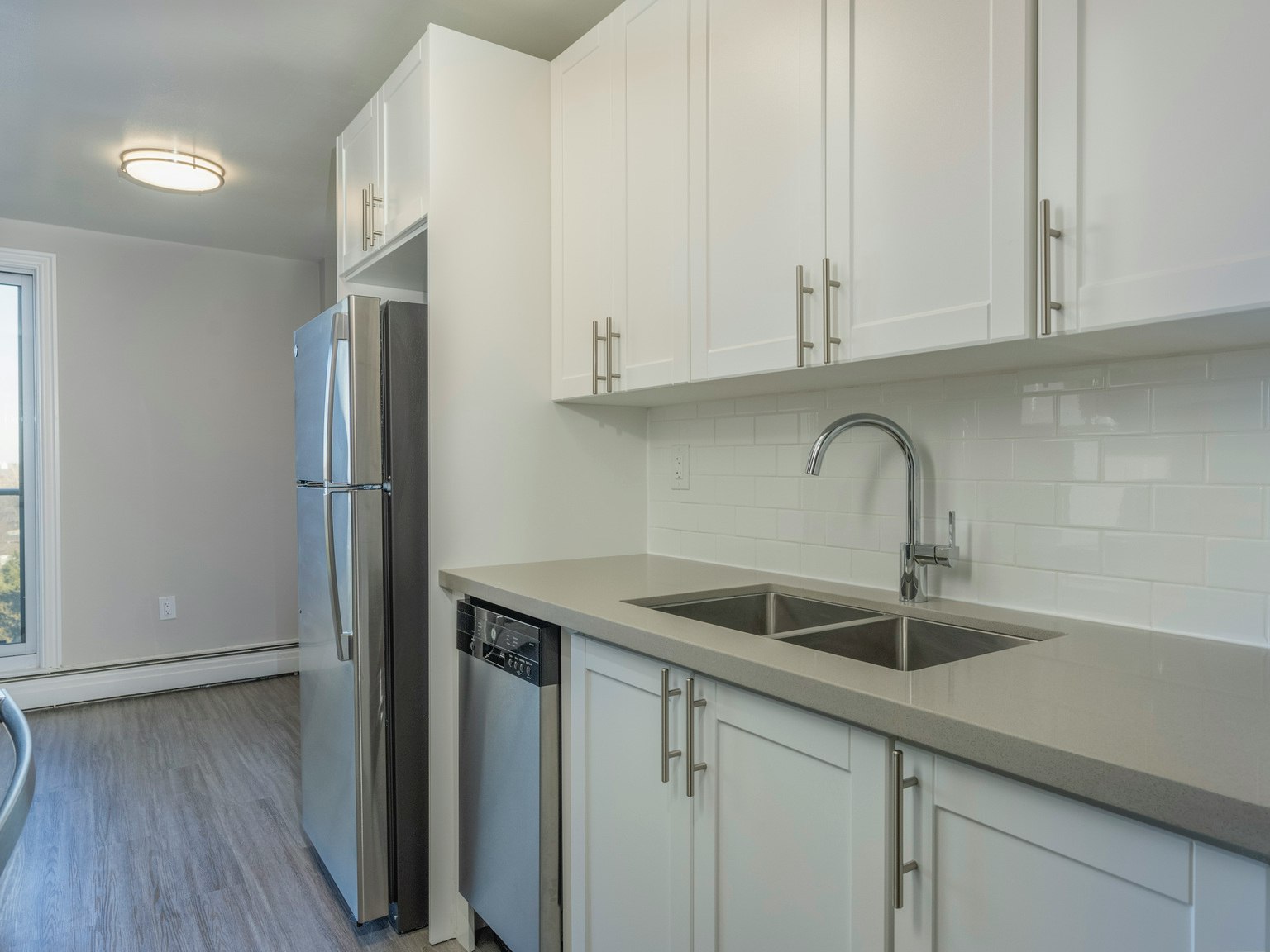 297-815-297 Base Line Road West, London, ON, N6J 1W4 - 5