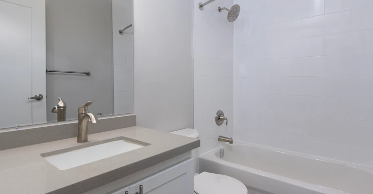 301-709-297 Base Line Road West, London, ON, N6J 1W4 - 13