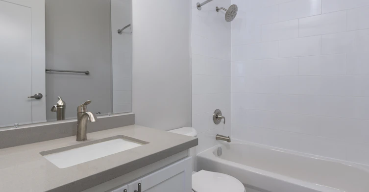 301-709-297 Base Line Road West, London, ON, N6J 1W4 - 14
