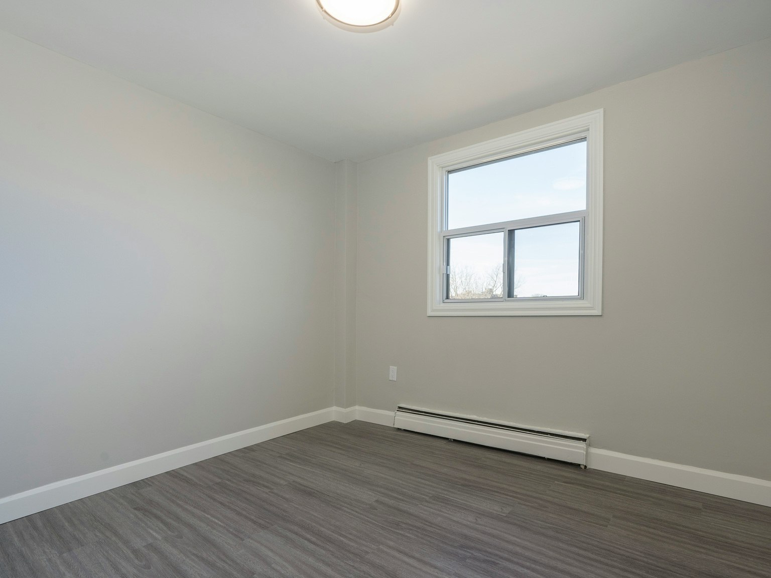 301-615-297 Base Line Road West, London, ON, N6J 1W4 - 17