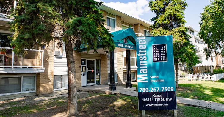 10316 119 Street NW, Edmonton, AB, T5K 1Z6 - 11