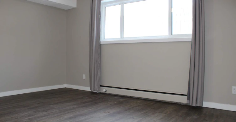 10316 119 Street NW, Edmonton, AB, T5K 1Z6 - 3