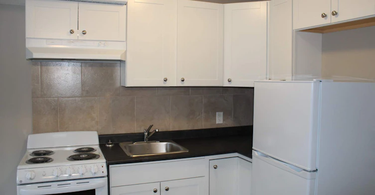 10316 119 Street NW, Edmonton, AB, T5K 1Z6 - 4