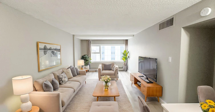 10020 103 Avenue NW, Edmonton, AB, T5J 0G8 - 35