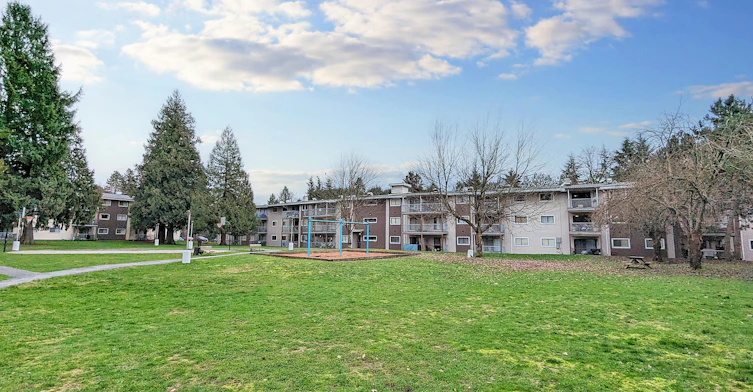 10736 150 Street, Surrey, BC, V3R 4C5 - 17