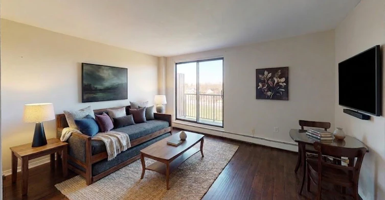 470 Dundas Street, London, ON, N6B 1W3
