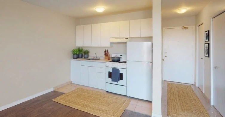 470 Dundas Street, London, ON, N6B 1W3 - 2