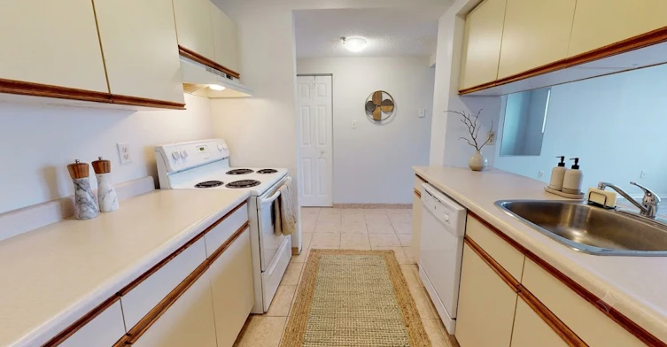 630 Dundas Street, London, ON, N5W 2Y8 - 3