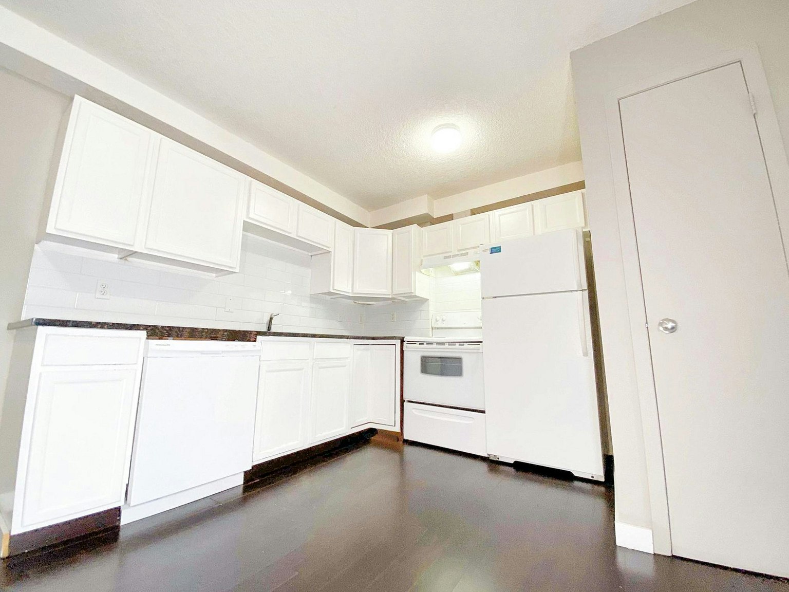127 13 Avenue SW, Calgary, AB, T2R 0J9 - 17