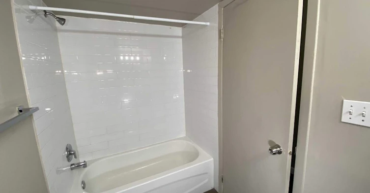 127 13 Avenue SW, Calgary, AB, T2R 0J9 - 14