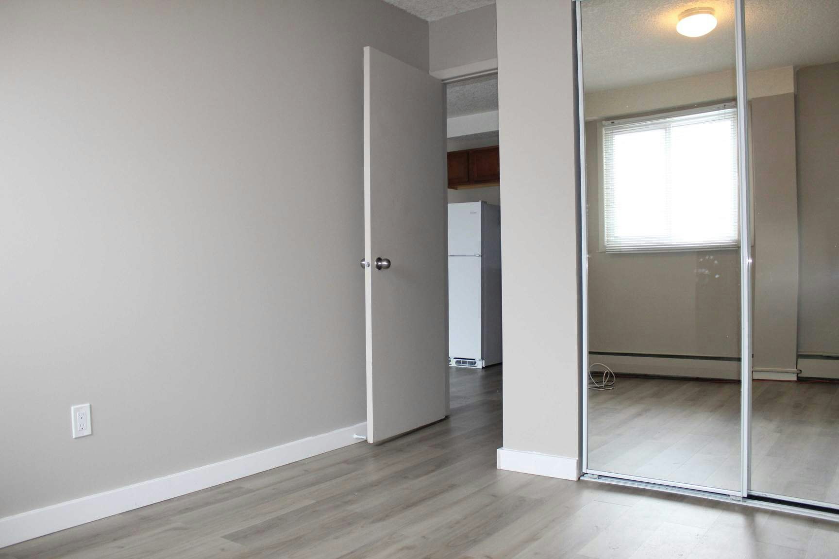 127 13 Avenue SW, Calgary, AB, T2R 0J9 - 28