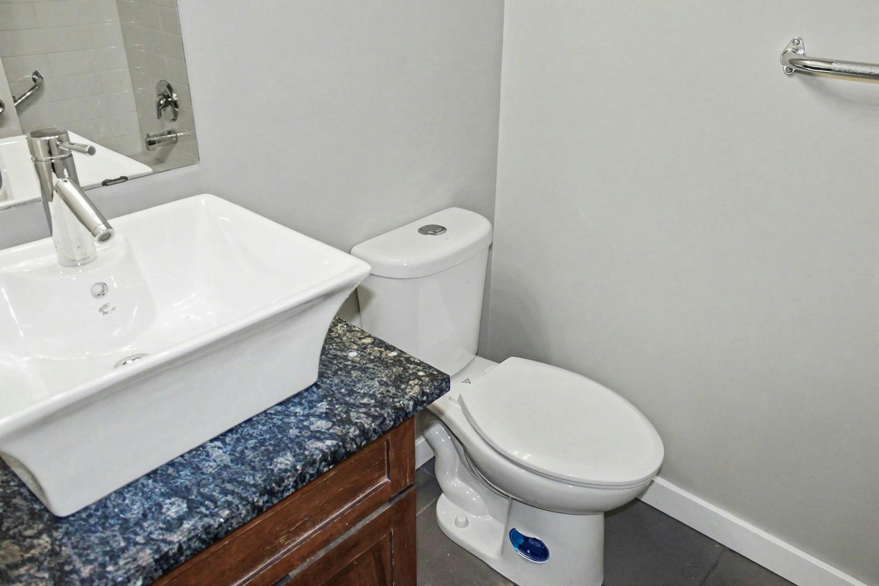127 13 Avenue SW, Calgary, AB, T2R 0J9 - 3