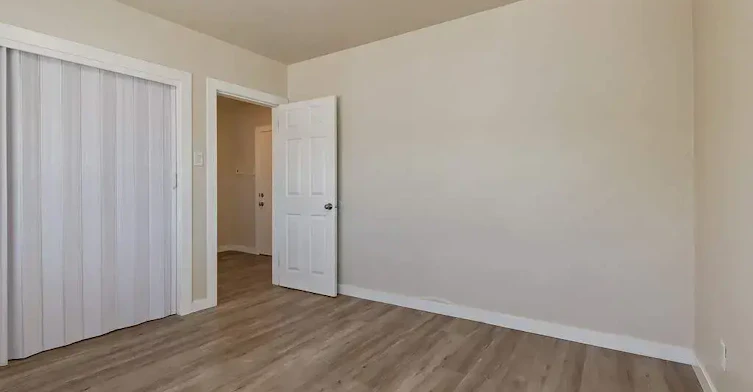 5-10828 97 Street NW, Edmonton, AB, T5H 2M3 - 15