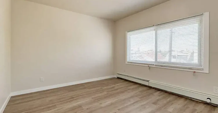5-10828 97 Street NW, Edmonton, AB, T5H 2M3 - 14