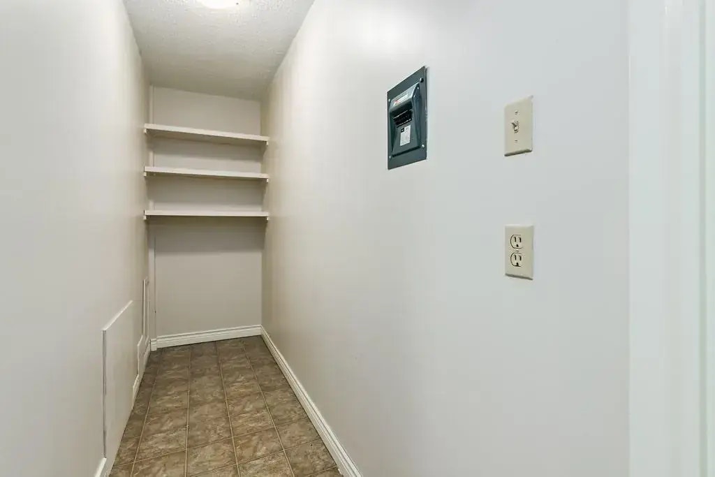 35-1415 20 Street N, Lethbridge, AB, T1H 3P3 - 8