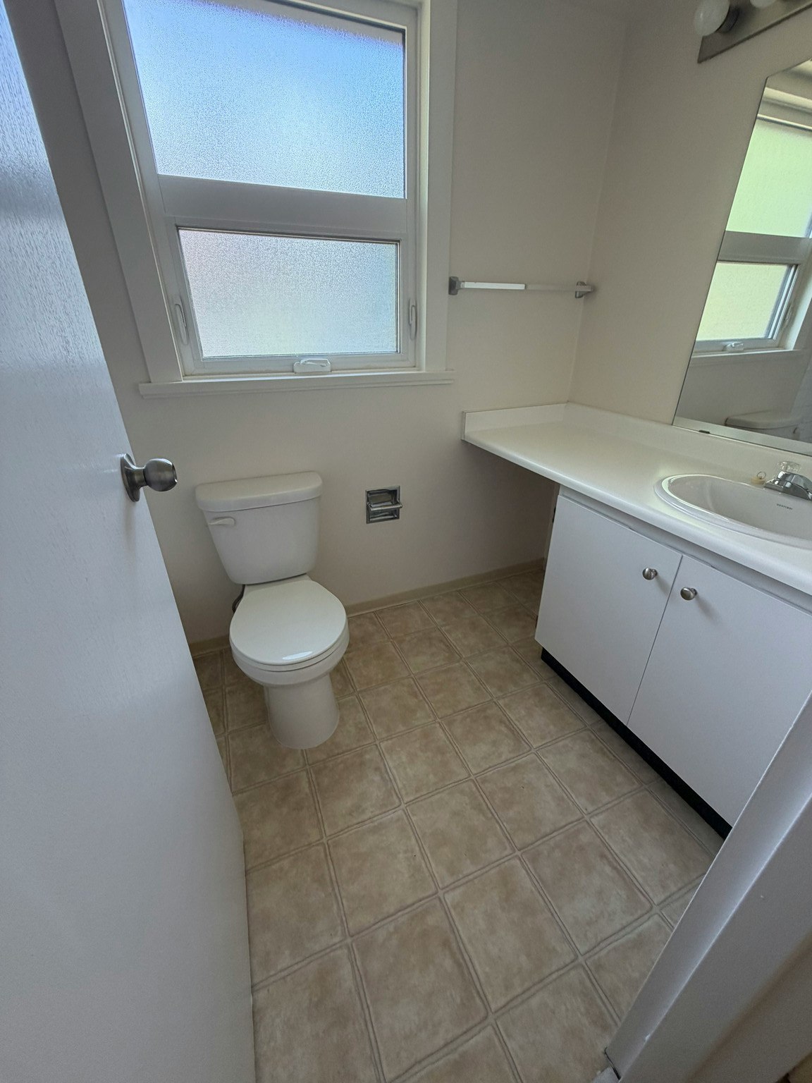 133 B Street, Surrey, BC, V3W 8A3 - 2