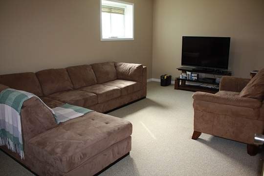 640 Violet Street, Waterloo, ON, N2V 2W2 - 3