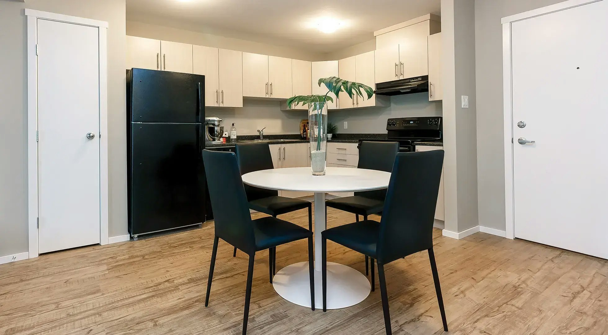 420 Valley Road, Kelowna, BC, V1V 0A6 - 5