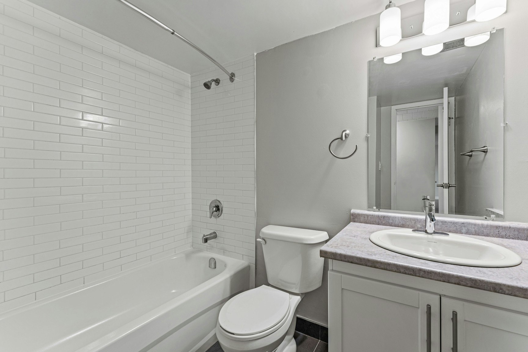 28-306-28 Helen Avenue, Brantford, ON, N3T 5Y8 - 16