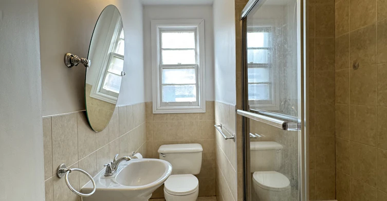 23-6645 Terrebonne, Montréal, QC, H4B 1B5 - 9