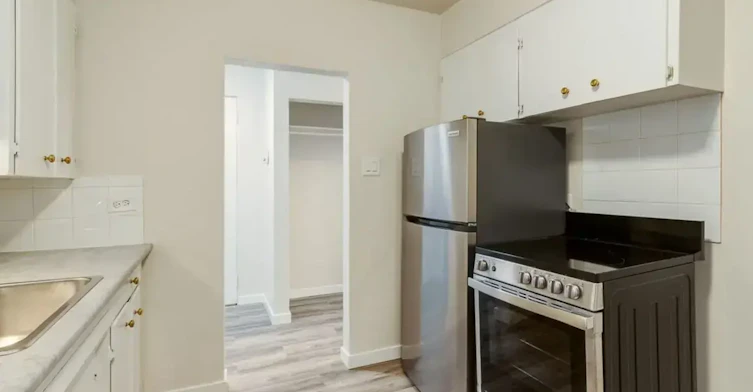 05-1028 13 Avenue SW, Calgary, AB, T2R 0L6 - 9
