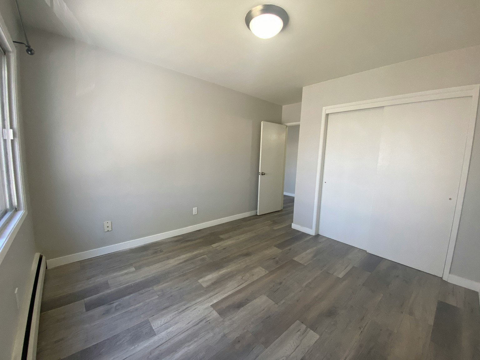 10-10227 119th Street NW, Edmonton, AB, T5K 1Z3 - 3