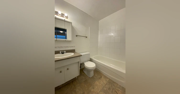 15-10227 119th Street NW, Edmonton, AB, T5K 1Z3 - 2