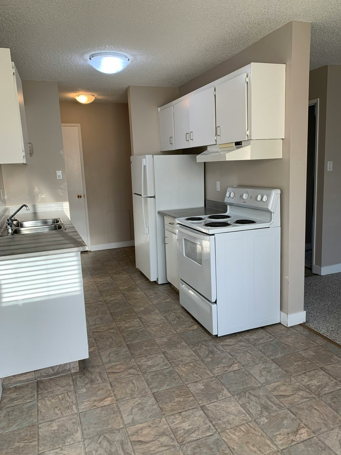 404-10310 122nd Street NW, Edmonton, AB, T5N 1M2 - 2