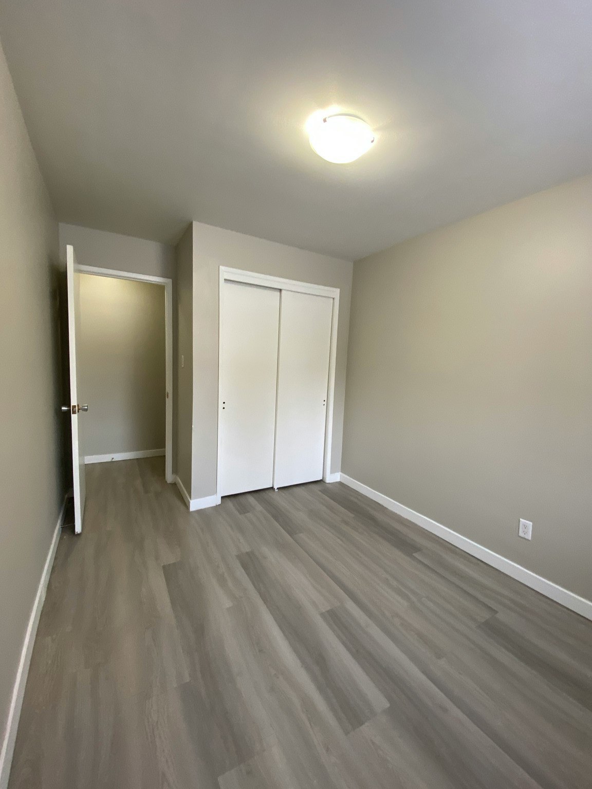 7-10335 123rd Street NW, Edmonton, AB, T5N 1N5 - 5