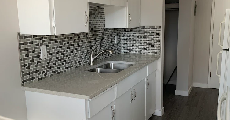 203-10335 123rd Street NW, Edmonton, AB, T5N 1N5 - 6