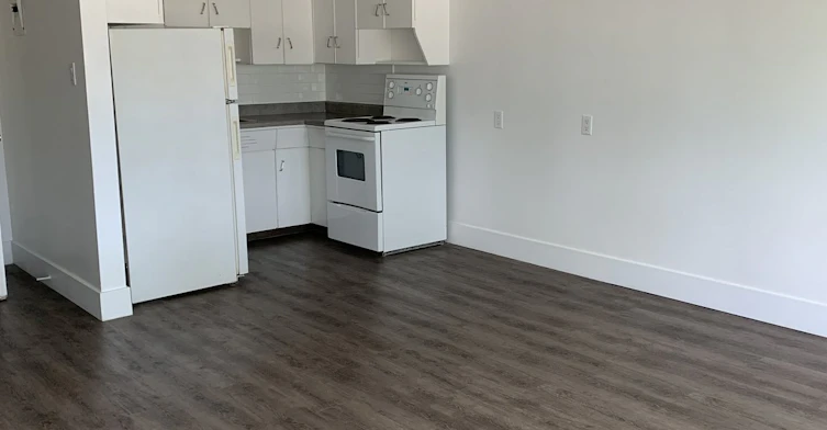 8-10971 127th Street NW, Edmonton, AB, T5M 0T1 - 3