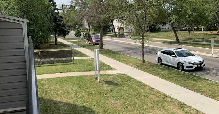 8-10971 127th Street NW, Edmonton, AB, T5M 0T1 - 10