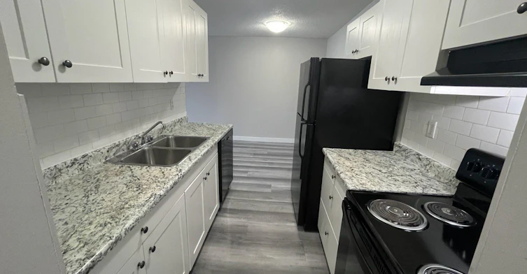 206-16425 109th Street NW, Edmonton, AB, T5X 2K1 - 18