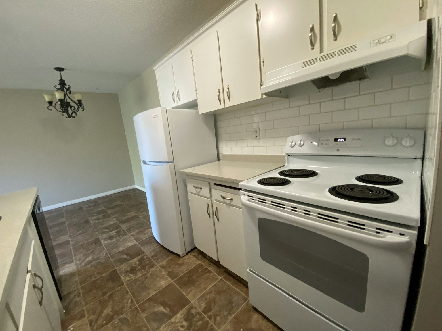 302-16425 109th Street NW, Edmonton, AB, T5X 2K1 4
