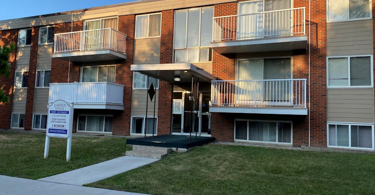 303-10635 123rd Street NW, Edmonton, AB, T5N 1P3