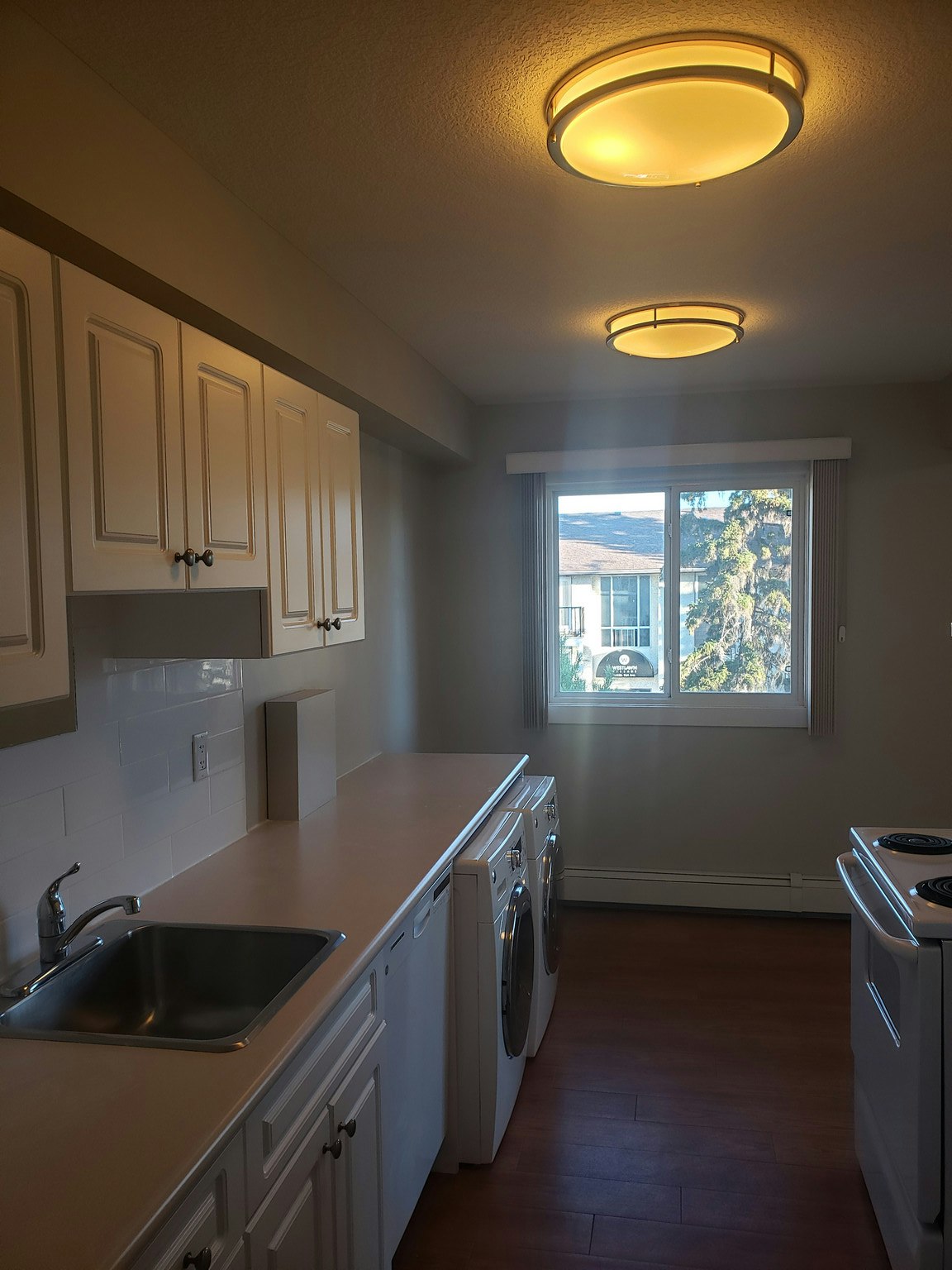 A106-9535 165 Street NW, Edmonton, AB, T5P 3S5 - 2