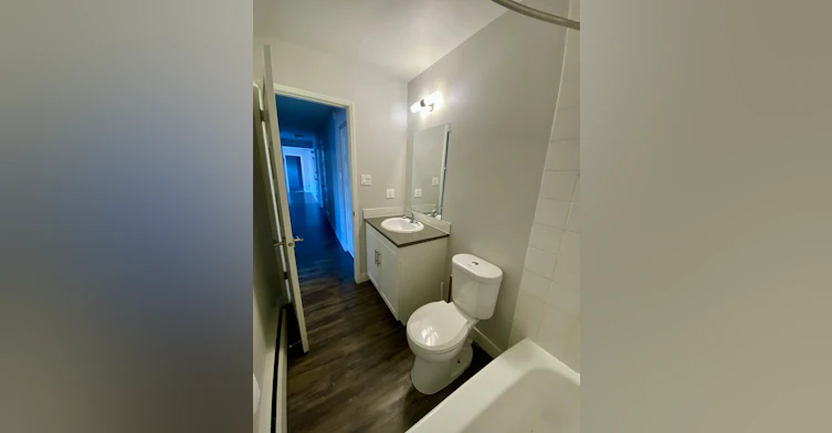 B104-9535 165 Street NW, Edmonton, AB, T5P 3S5 - 7