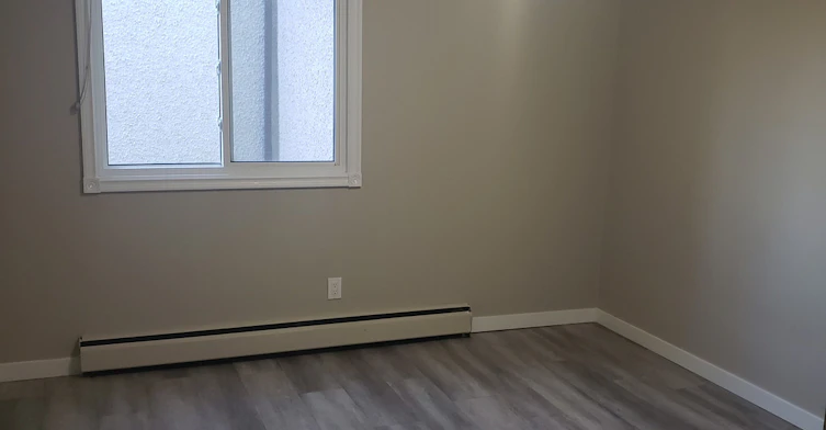 B104-9535 165 Street NW, Edmonton, AB, T5P 3S5 - 3