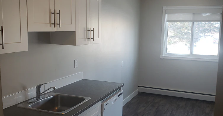 B205-9535 165 Street NW, Edmonton, AB, T5P 3S5